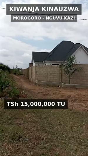 Kiwanja (Residential/Commercial) kinauzwa Kihonda Nguvu kazi, Morogoro (600 sqm) Kiwanja (Residential/Commercial) kinauzwa Kihonda Nguvu kazi, Morogoro (600 sqm)