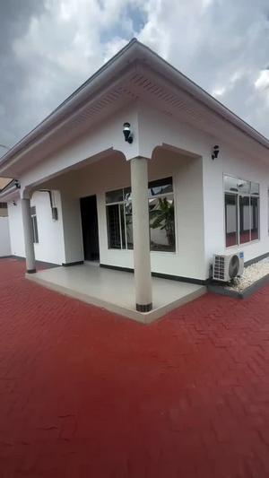 Nyumba ya vyumba vitatu inapangishwa Tegeta Masaiti, Dar Es Salaam Nyumba ya vyumba vitatu inapangishwa Tegeta Masaiti, Dar Es Salaam