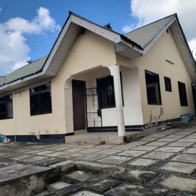 Apartment ya vyumba viwili inapangishwa KIMARA STOP OVER, Dar Es Salaam Apartment ya vyumba viwili inapangishwa KIMARA STOP OVER, Dar Es Salaam