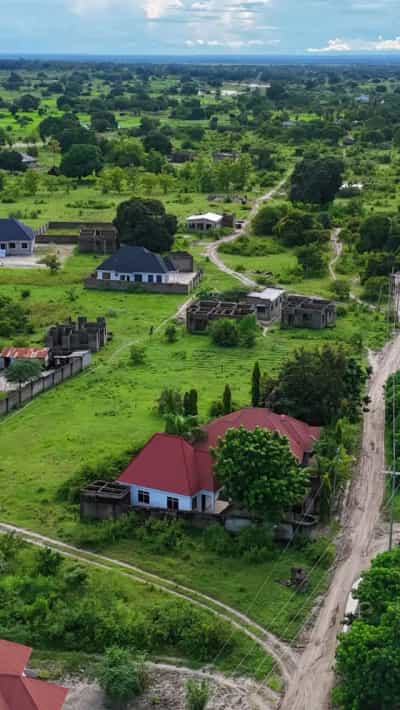 Viwanja vinauzwa KIROMO, Pwani