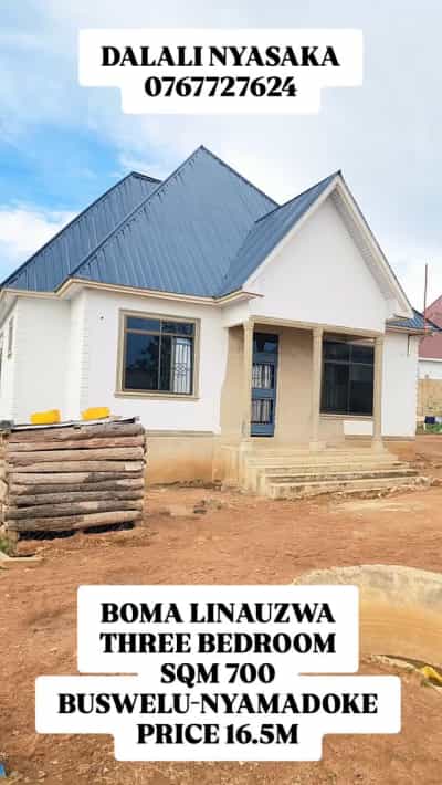 Nyumba ya vyumba vitatu inauzwa Buswelu Nyamadoke, Mwanza (700 sqm)