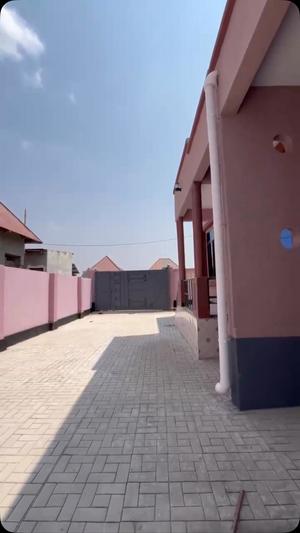 Nyumba ya vyumba viwili inauzwa Nkuhungu, Dodoma Nyumba ya vyumba viwili inauzwa Nkuhungu, Dodoma