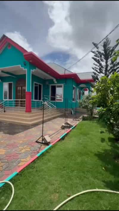 Nyumba ya vyumba vitatu inauzwa Kibada, Dar Es Salaam (700 sqm)