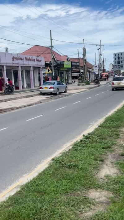 Nyumba inauzwa Sinza, Dar Es Salaam (300 sqm)