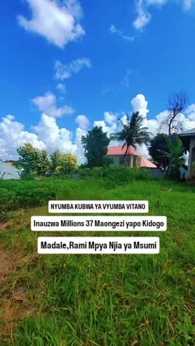 Nyumba ya vyumba vitano inauzwa MADALE NJA YA MSUMI, Dar Es Salaam (500 sqm) Nyumba ya vyumba vitano inauzwa MADALE NJA YA MSUMI, Dar Es Salaam (500 sqm)