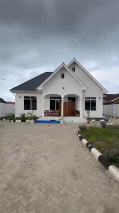 3 Bedrooms House for Rent in Tegeta Namanga, Dar Es Salaam
