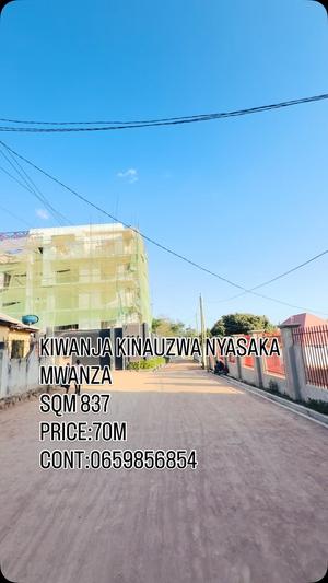 Kiwanja kinauzwa Nyasaka, Mwanza (837 sqm)