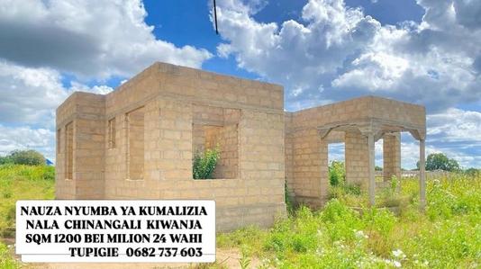 Nyumba ya vyumba vitatu inauzwa Nala Chinangali, Dodoma (1200 sqm) Nyumba ya vyumba vitatu inauzwa Nala Chinangali, Dodoma (1200 sqm)
