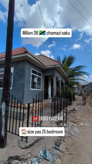Nyumba ya vyumba vitatu inauzwa Mbagala Chamazi Saku Mwisho, Dar Es Salaam Nyumba ya vyumba vitatu inauzwa Mbagala Chamazi Saku Mwisho, Dar Es Salaam