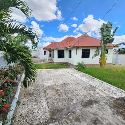 3 Bedrooms Apartment for Rent in Ubungo Riverside, Dar Es Salaam