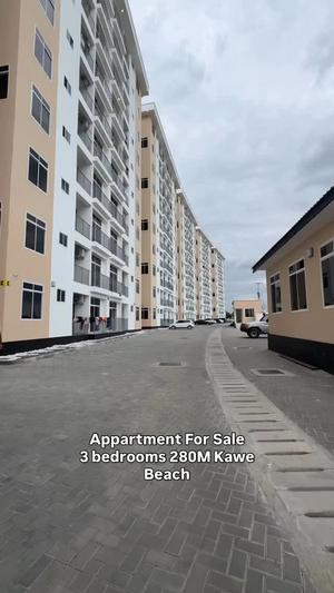 Apartment ya vyumba vitatu inauzwa Kawe Beach, Dar Es Salaam