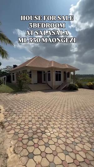 3 Bedrooms House for Sale in Salasala, Dar Es Salaam (850 sqm)