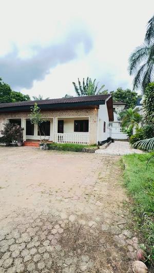 Nyumba ya vyumba vinne inapangishwa Mbezi Beach, Dar Es Salaam Nyumba ya vyumba vinne inapangishwa Mbezi Beach, Dar Es Salaam