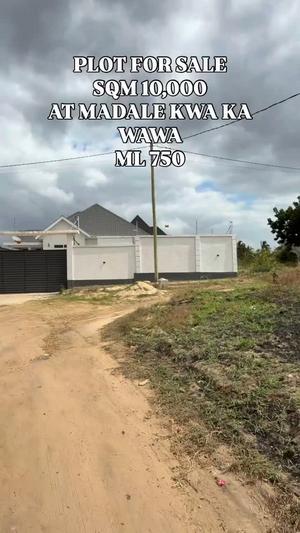 Kiwanja kinauzwa Madale Kwa Ka Wawa, Dar Es Salaam (10000 sqm) Kiwanja kinauzwa Madale Kwa Ka Wawa, Dar Es Salaam (10000 sqm)