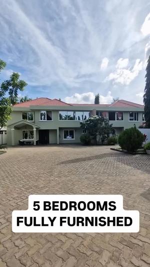 Villa (Furnished) ya vyumba vitano inapangishwa Kawe Beach, Dar Es Salaam