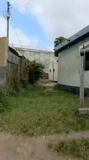 Kiwanja (Residential/Commercial) kinauzwa Daraja La Majumba 6-Kinyerezi, Dar Es Salaam (1085 sqm) Kiwanja (Residential/Commercial) kinauzwa Daraja La Majumba 6-Kinyerezi, Dar Es Salaam (1085 sqm)