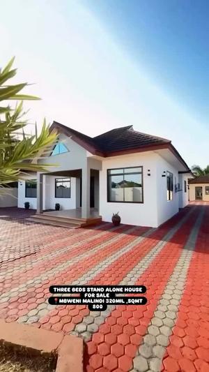 Nyumba ya vyumba vitatu inauzwa Mbweni Malindi, Dar Es Salaam (800 sqm) Nyumba ya vyumba vitatu inauzwa Mbweni Malindi, Dar Es Salaam (800 sqm)