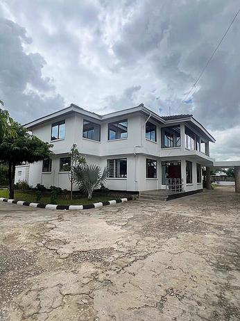 5 Bedrooms House for Rent in Mikocheni, Dar Es Salaam