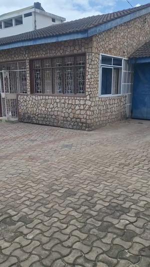 3 Bedrooms House for Rent in Mbezi Beach, Dar Es Salaam 3 Bedrooms House for Rent in Mbezi Beach, Dar Es Salaam