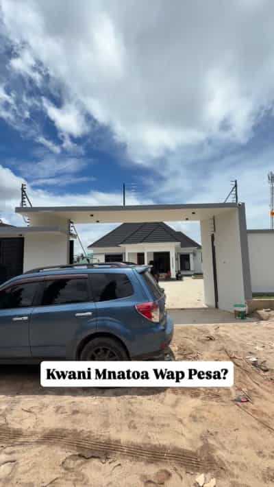 Nyumba ya vyumba vitano inauzwa Goba Center, Dar Es Salaam (850 sqm) Nyumba ya vyumba vitano inauzwa Goba Center, Dar Es Salaam (850 sqm)