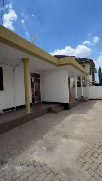 3 Bedrooms Apartment for Rent in Kijitonyama, Dar Es Salaam