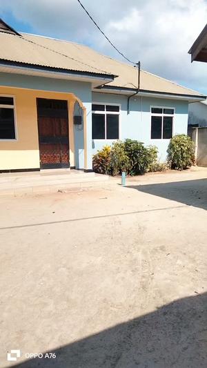 Nyumba ya vyumba vitatu inapangishwa Ukonga Bombambili, Dar Es Salaam