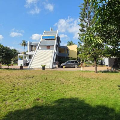 Nyumba ya vyumba vinne inauzwa Mbezi Beach, Dar Es Salaam (2000 sqm) Nyumba ya vyumba vinne inauzwa Mbezi Beach, Dar Es Salaam (2000 sqm)