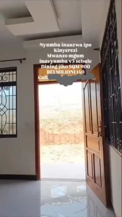 Nyumba ya vyumba vitatu inauzwa Kinyerezi (Mwanzo Mgum), Dar Es Salaam (900 sqm)