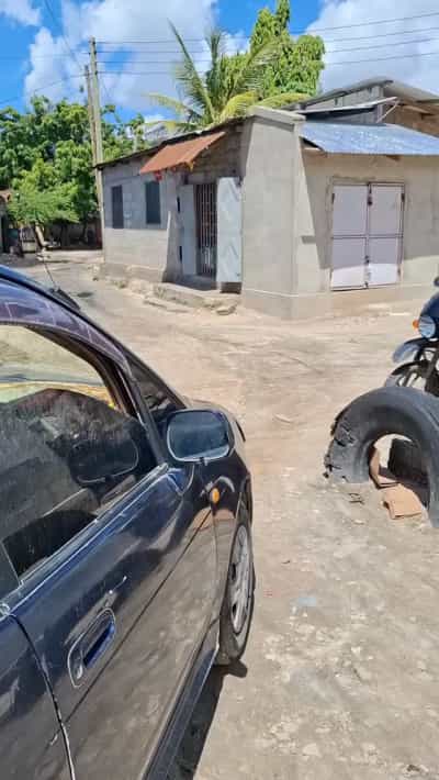 Nyumba inauzwa Kinondoni Hananasif, Dar Es Salaam (330 sqm)