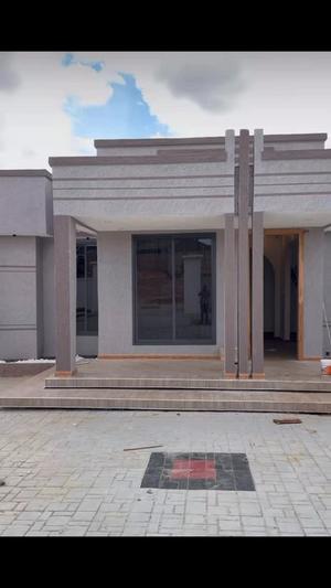 Nyumba ya vyumba vinne inauzwa Makulu Mkalama Street, Dodoma (614 sqm)