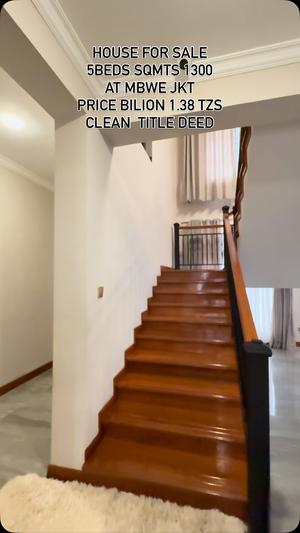 Nyumba ya vyumba vitano inauzwa Mbweni Jkt, Dar Es Salaam (1300 sqm) Nyumba ya vyumba vitano inauzwa Mbweni Jkt, Dar Es Salaam (1300 sqm)
