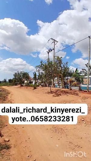 Kiwanja kinauzwa Tabata Kinyerezi Kifuru Mwisho, Dar Es Salaam (1200 sqm) Kiwanja kinauzwa Tabata Kinyerezi Kifuru Mwisho, Dar Es Salaam (1200 sqm)