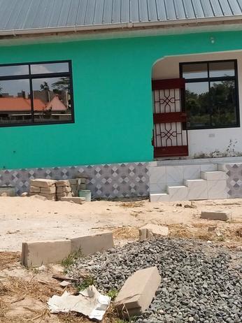 Nyumba ya vyumba vitatu inauzwa Mbezi Mipiji Magohe Kwa Mzungu, Dar Es Salaam (500 sqm)