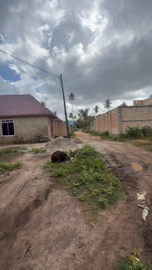 Nyumba ya vyumba vinne inauzwa Kitongani Skuli, Zanzibar - Unguja South (7200 sqm)