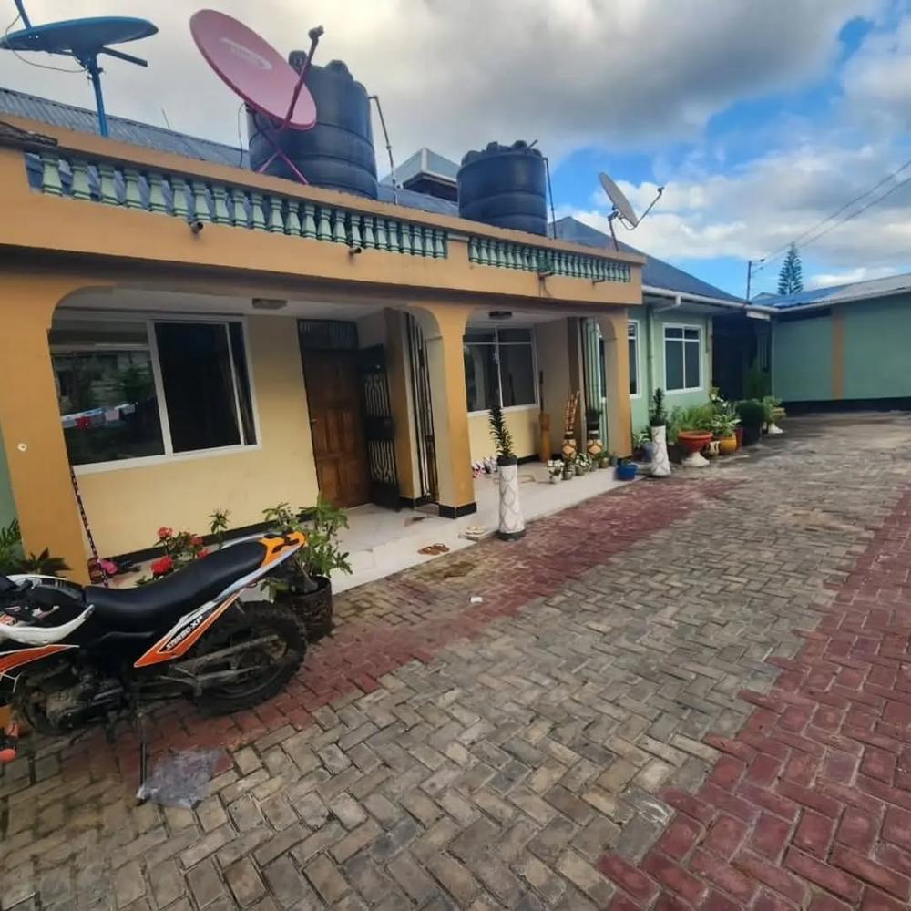  media -1