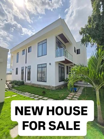 Nyumba ya vyumba vitano inauzwa Mbweni, Dar Es Salaam (1000 sqm) Nyumba ya vyumba vitano inauzwa Mbweni, Dar Es Salaam (1000 sqm)