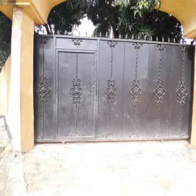 Nyumba inapangishwa Uwanjani, Songwe