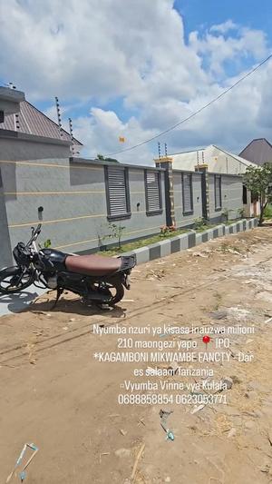 4 Bedrooms House for Sale in Kigamboni Mikuamboni, Dar Es Salaam (700 sqm)