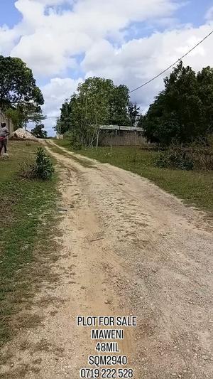 Kiwanja kinauzwa Maweni, Tanga (2940 sqm) Kiwanja kinauzwa Maweni, Tanga (2940 sqm)