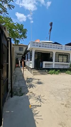 Nyumba ya vyumba vinne inapangishwa Mikocheni B, Dar Es Salaam Nyumba ya vyumba vinne inapangishwa Mikocheni B, Dar Es Salaam