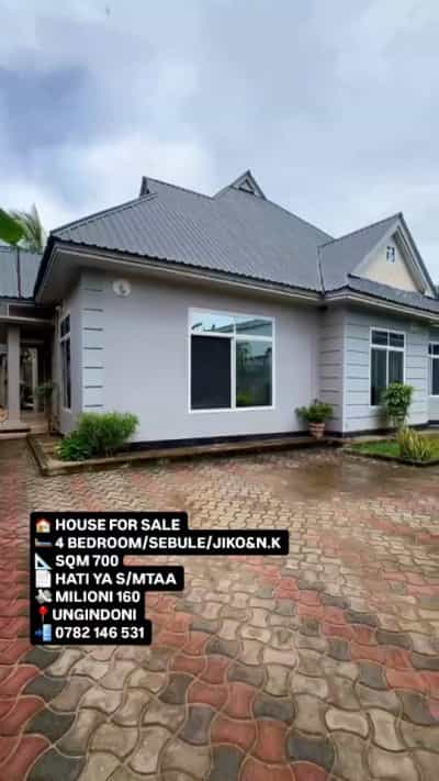 Nyumba ya vyumba vinne inauzwa Kigamboni - Ungindoni, Dar Es Salaam (700 sqm)