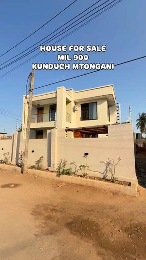 Nyumba inauzwa Kunduchi Mtongani, Dar Es Salaam (400 sqm) Nyumba inauzwa Kunduchi Mtongani, Dar Es Salaam (400 sqm)