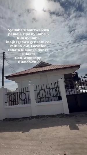 Apartment ya vyumba vitatu inauzwa Tabata Kimanga, Dar Es Salaam (700 sqm)