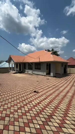 Nyumba ya vyumba vinne inapangishwa Salasala Majengo, Dar Es Salaam Nyumba ya vyumba vinne inapangishwa Salasala Majengo, Dar Es Salaam
