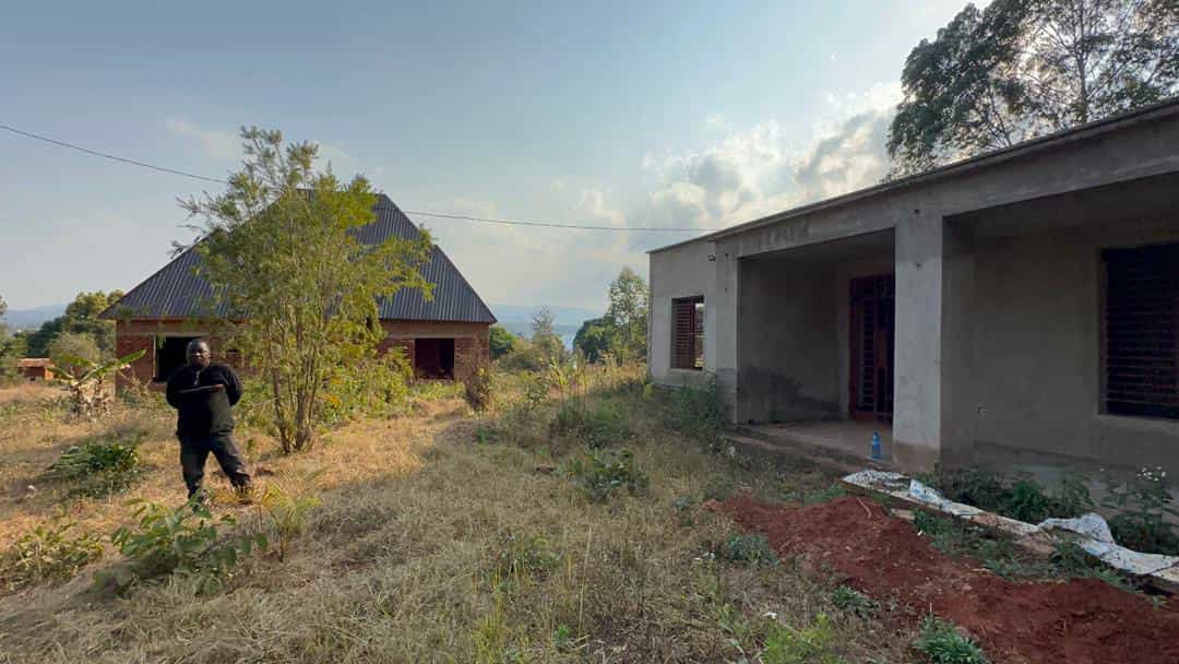 Nyumba ya vyumba vitatu inauzwa Mbinga Mjini, Ruvuma