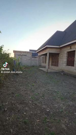 Nyumba ya vyumba vitatu inauzwa Njiro, Arusha (300 sqm)