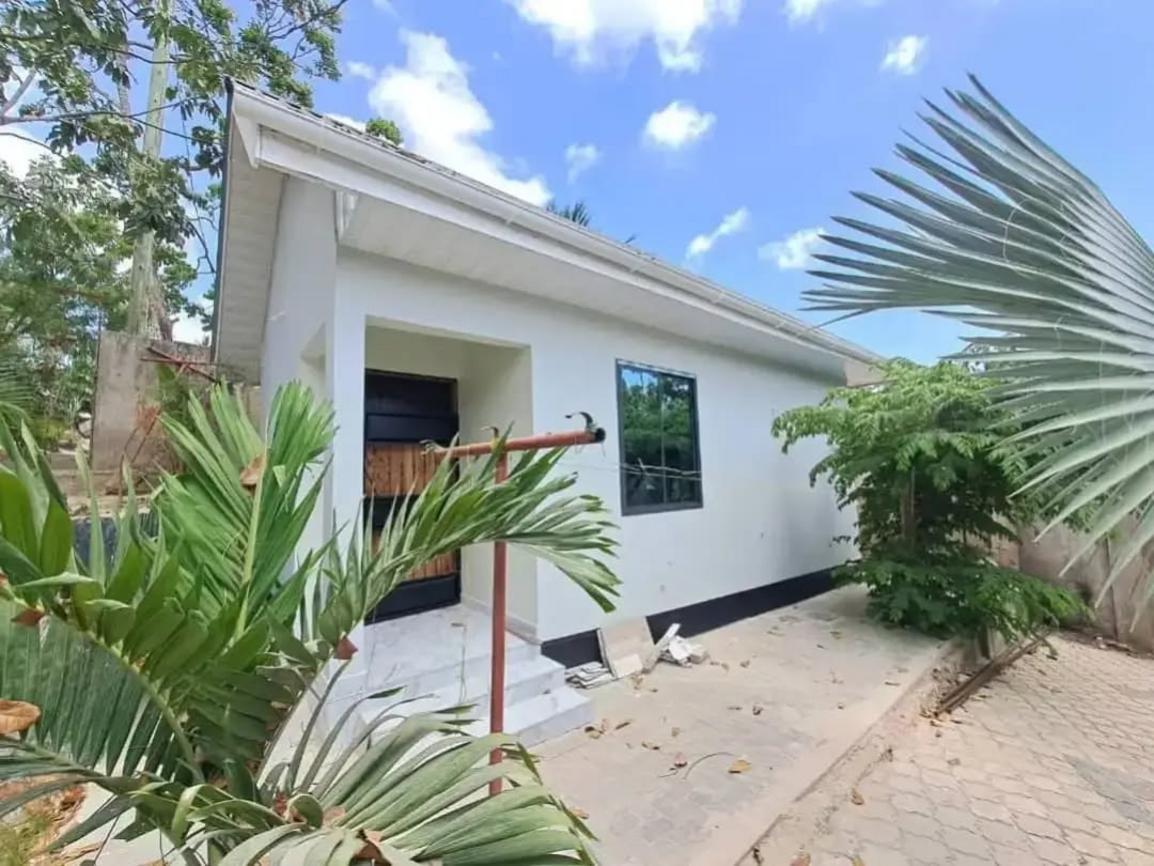 media -2 media -2