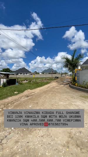 Viwanja vinauzwa Kibada, Dar Es Salaam sqm 400
