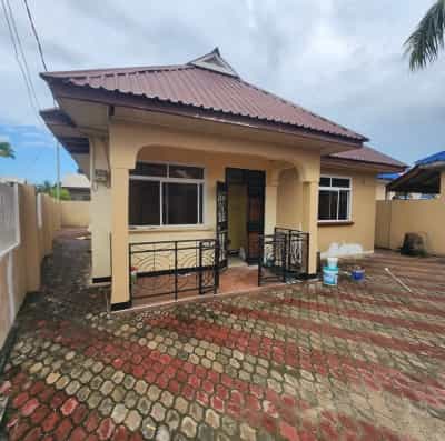 3 Bedrooms House for Rent in Kitunda, Dar Es Salaam