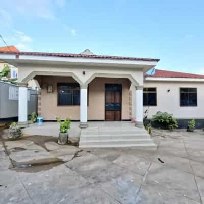 Nyumba ya vyumba vitatu inapangishwa KIMARA_KOROGWE_KILUNGURE, Dar Es Salaam